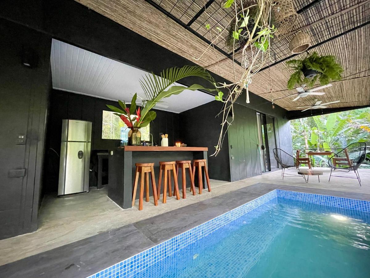 Villa Joeyshe- New Luxury Villa With Pool & Ac Puerto Viejo de Talamanca Kültér fotó